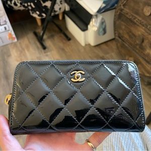 Chanel zipped small wallet